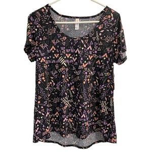 **NWT** LuLaRoe Tee  -  Size Small  (Ladies 6-8)